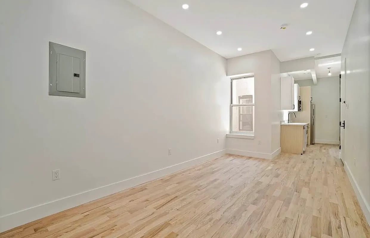 1865 Putnam Avenue 2A
