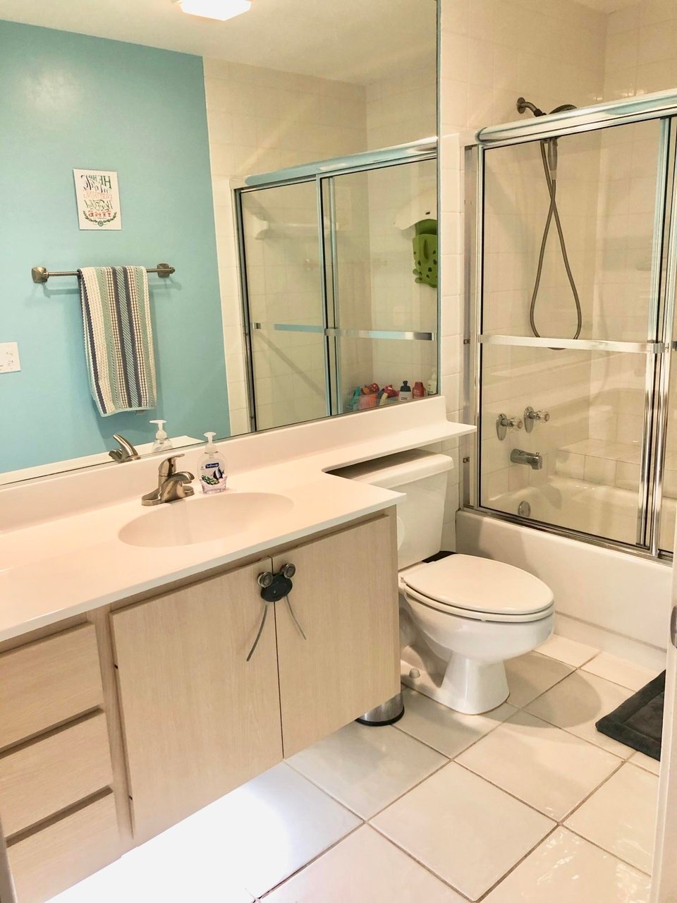 2015 Bedford Dr