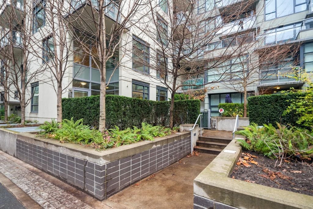 138 W 1 Ave, #507