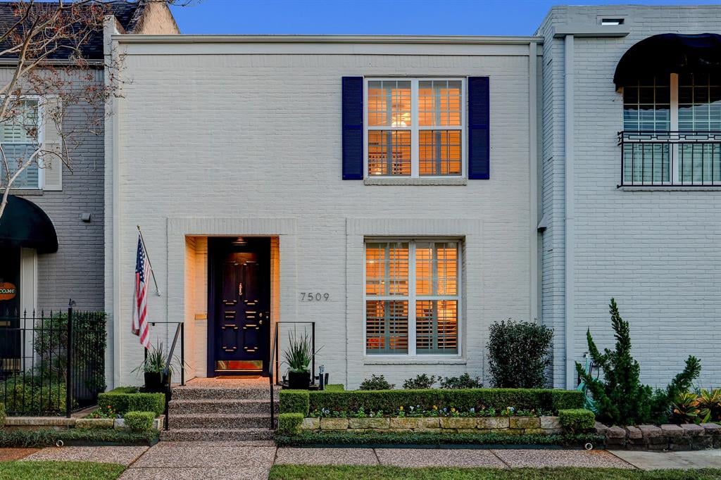 7509 Del Monte Dr