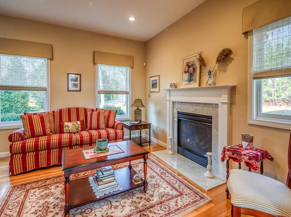 6 Fresh Pond Rd