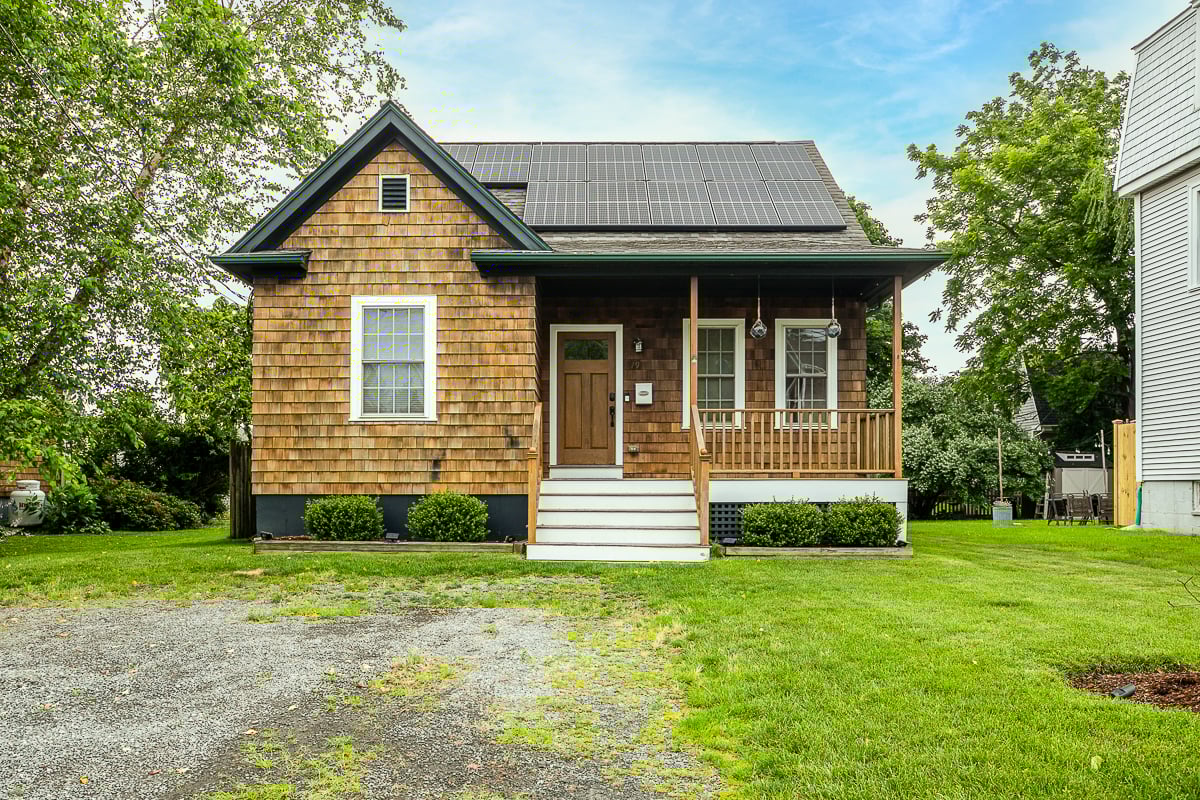 79 Garfield Street, Newport, RI 02840