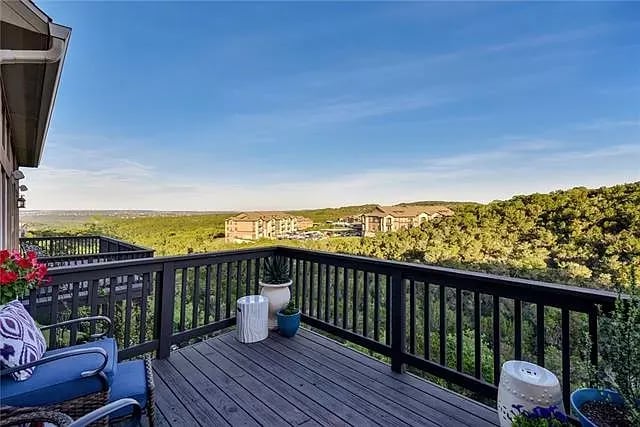 232 Sunrise Ridge Cv