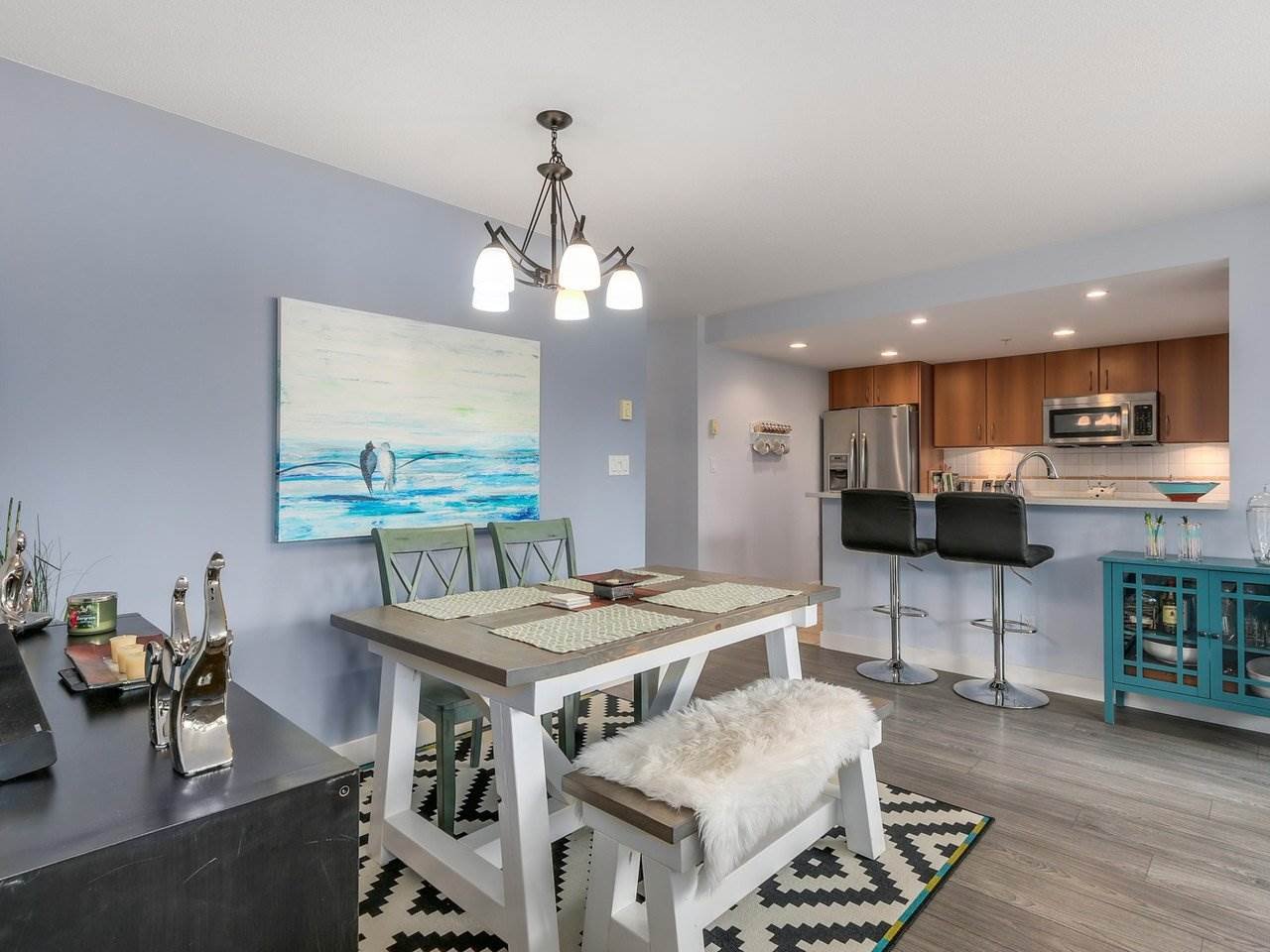 305-235 Guildford Wy