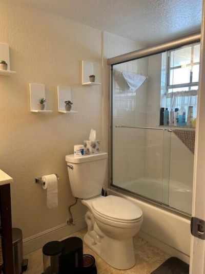 1040 Lake Shore Drive