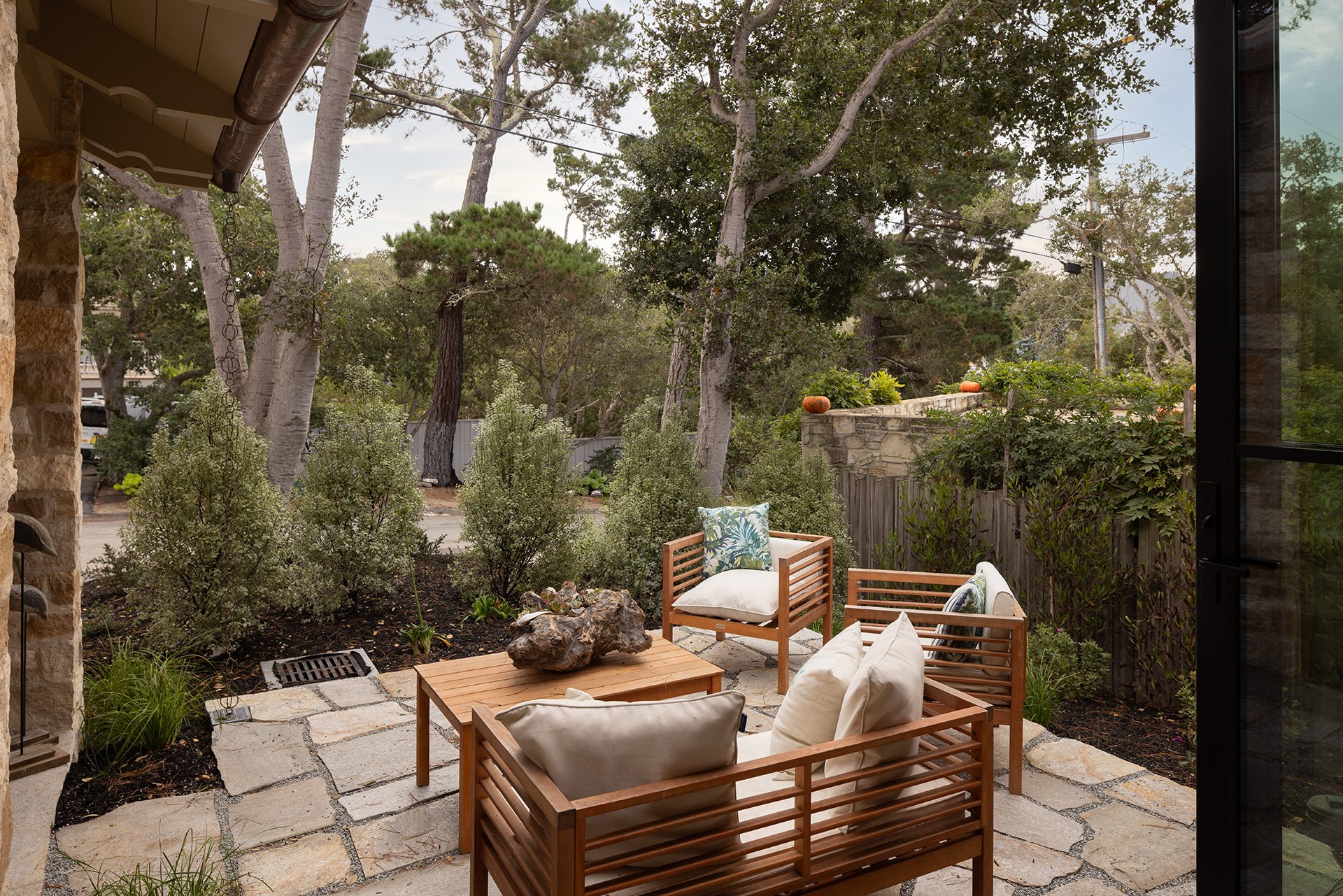 Modern Carmel Haven - Mission 5NW of Santa Lucia