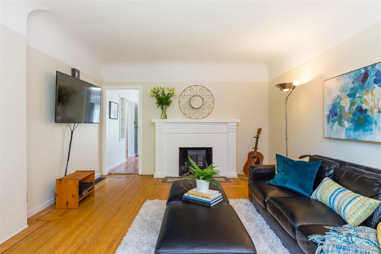 3391 Victoria Dr