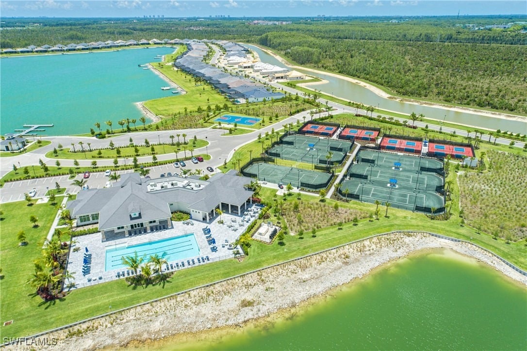 13896 Blue Bay Cir