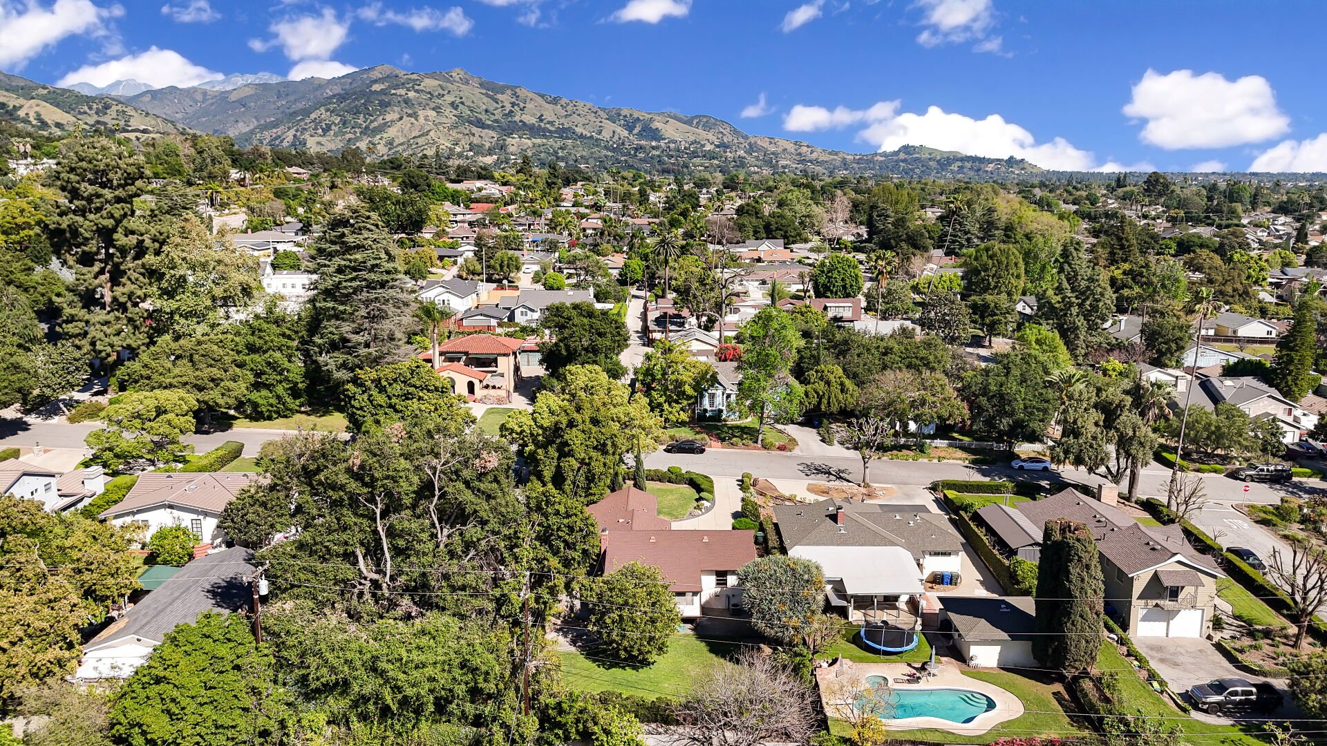 617 N Vista Bonita Avenue