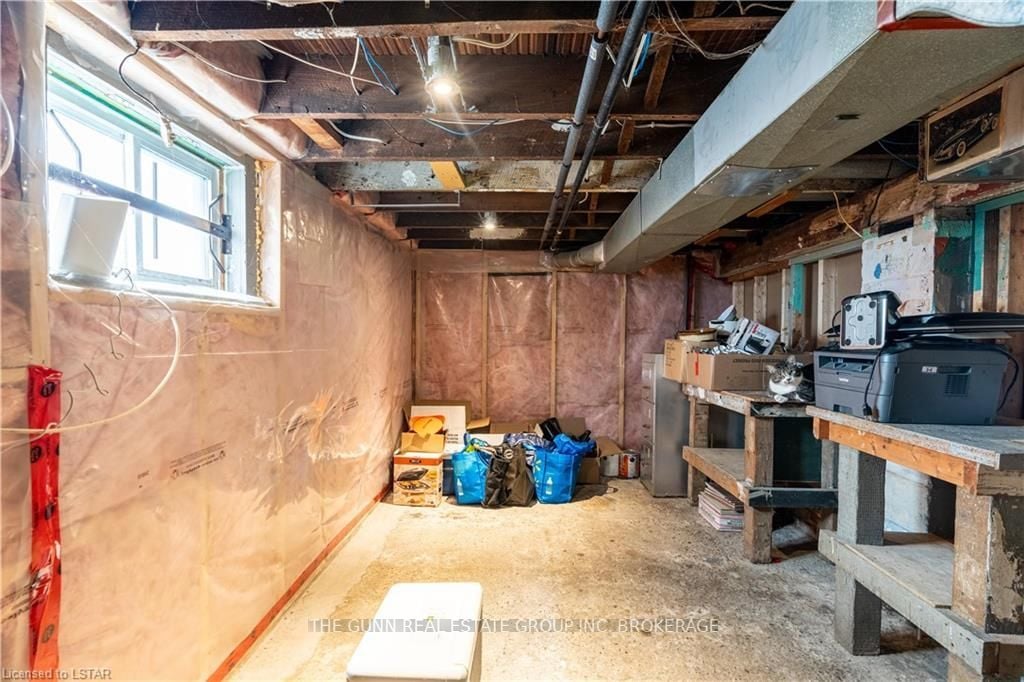 16 Linwood St