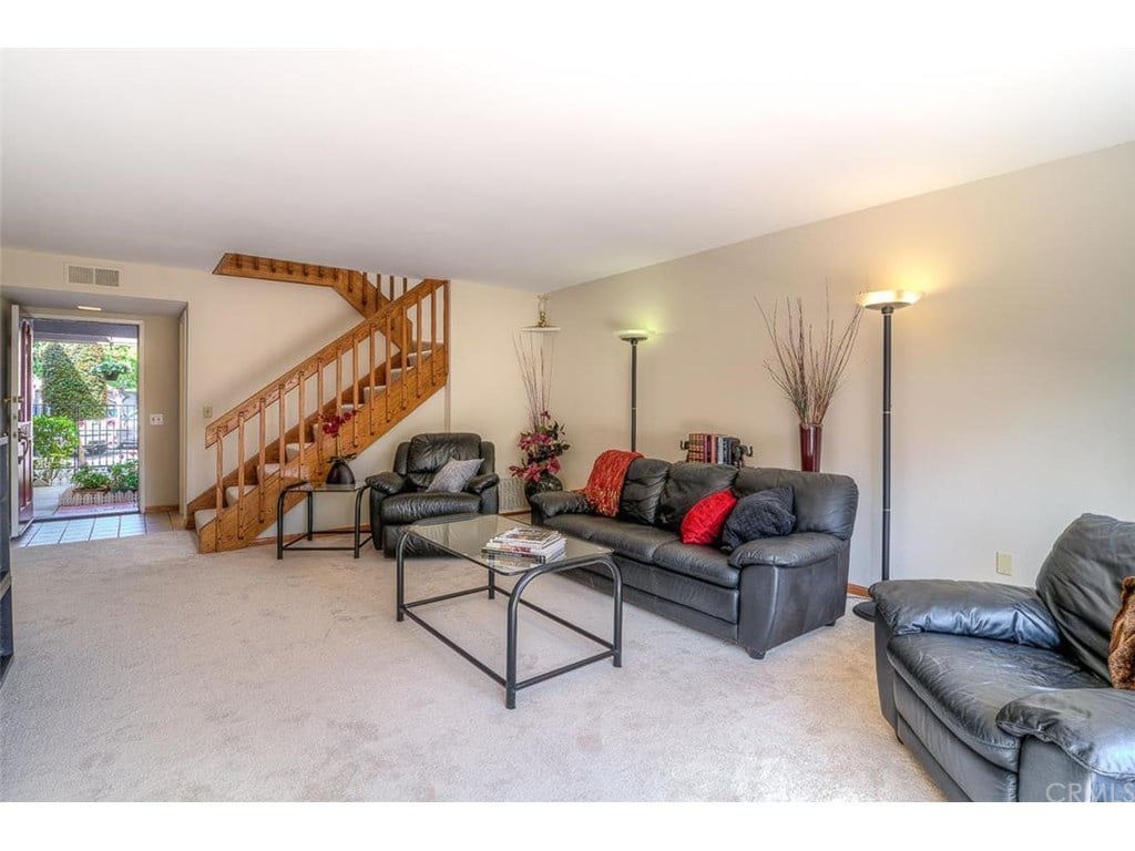 901 Powell Ct