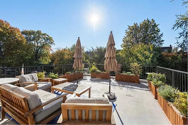 872 Saint John's Place Unit: 3