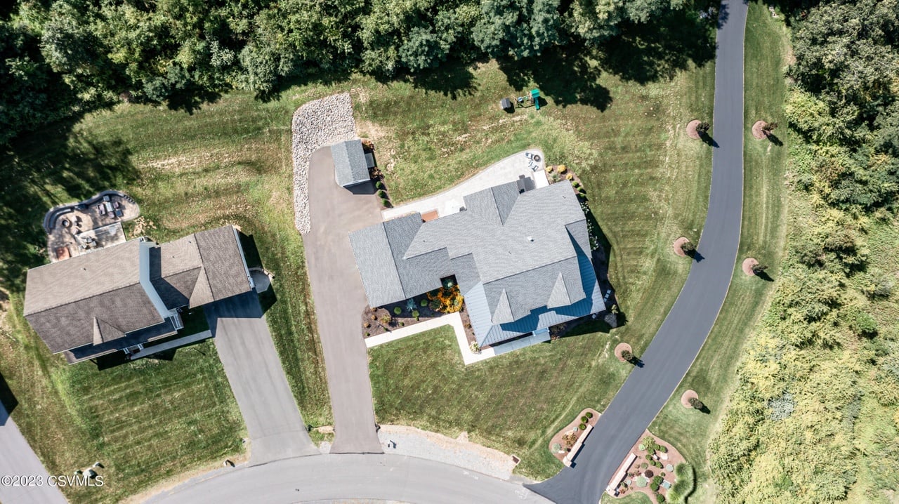 285 Sunnyside Dr