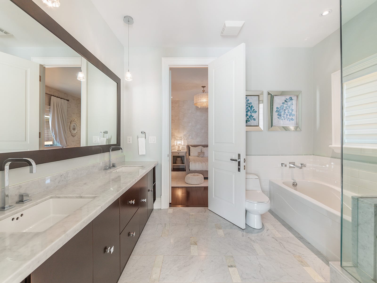 2311 Lyndhurst Dr