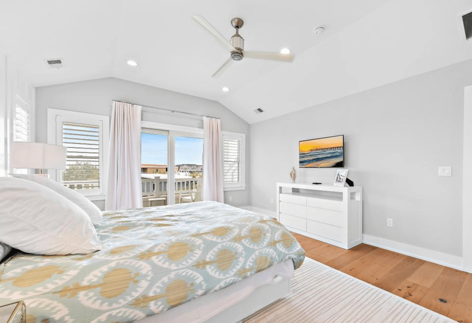 151B Long Beach Blvd