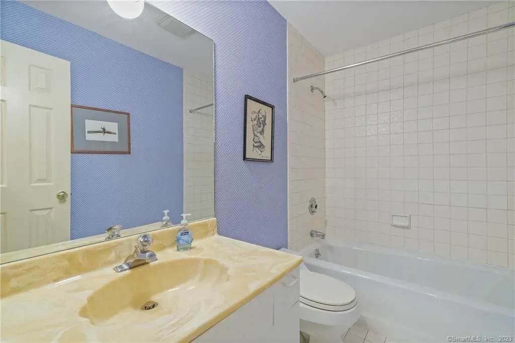 500 River Rd Apt 12