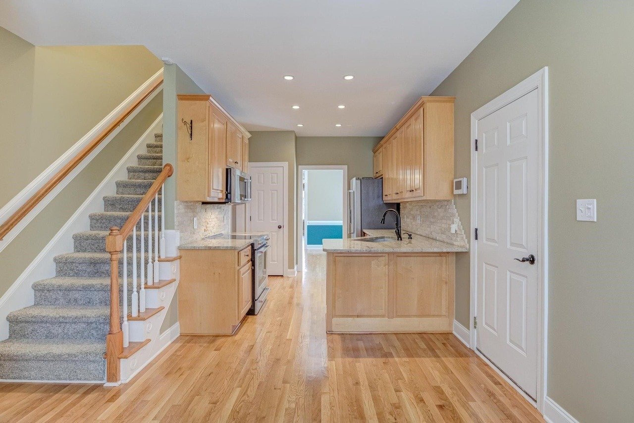 223 Kintyre Dr