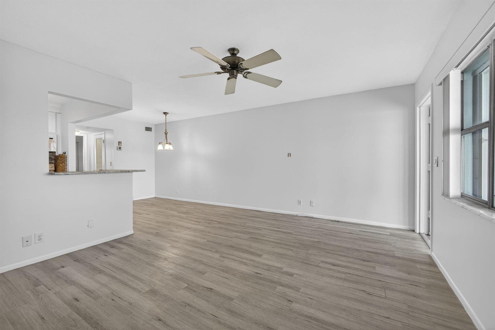 100 Shore 307 Ct