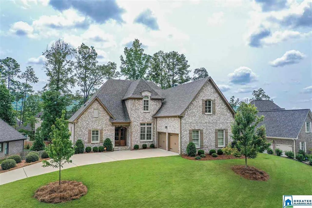 1064 Highland Village Trl