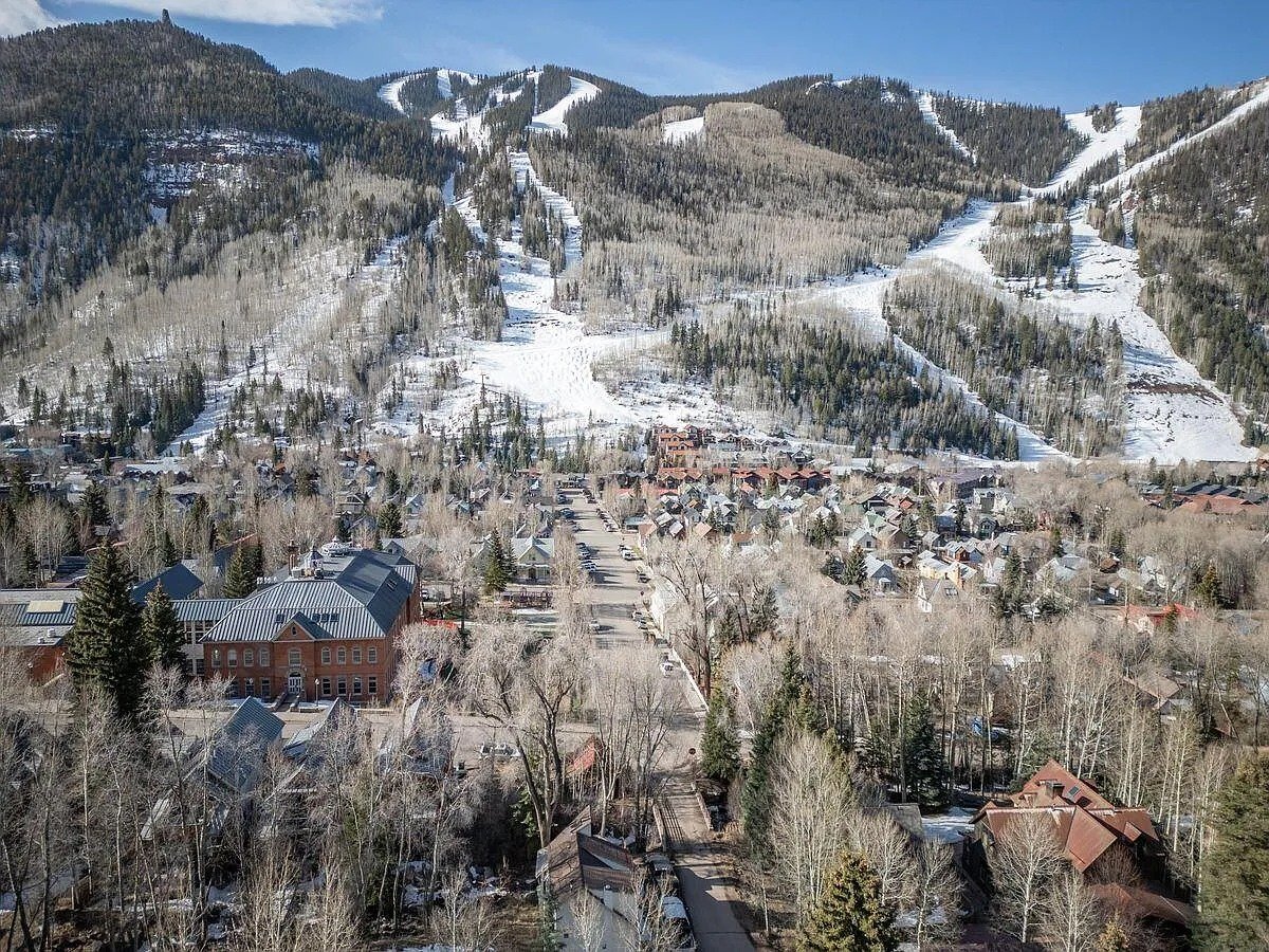 475/477 W Galena Ave #19/20