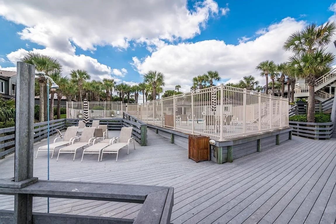 186 Sea Hammock Way