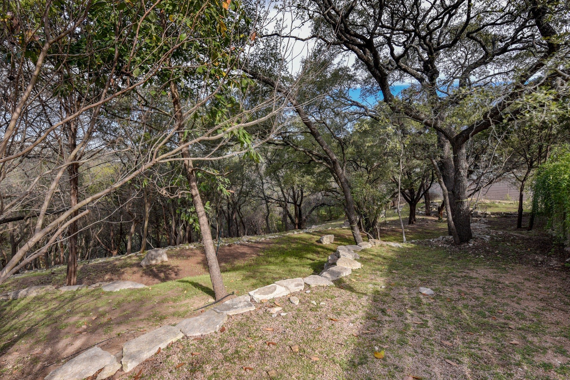 2106 N Oak Canyon