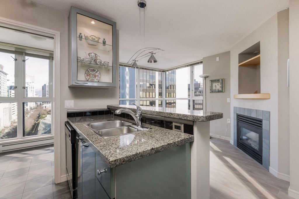 1068 Hornby St, #1602