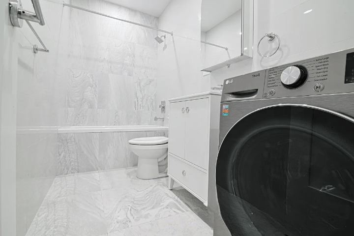 2785 East 15th Street #1F