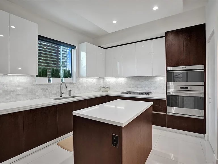 3030 N Ocean Blvd #S101