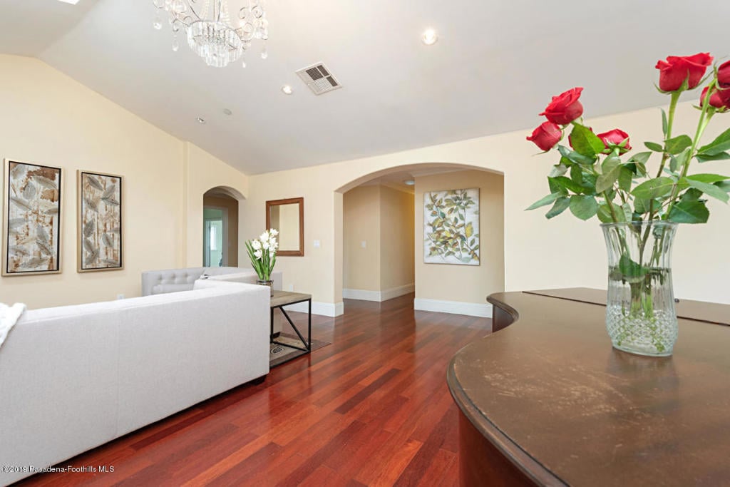 530 Vista Del Llano Dr