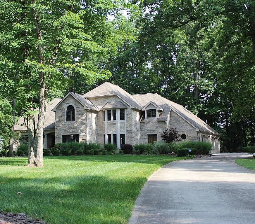 444 Retreat Ln N