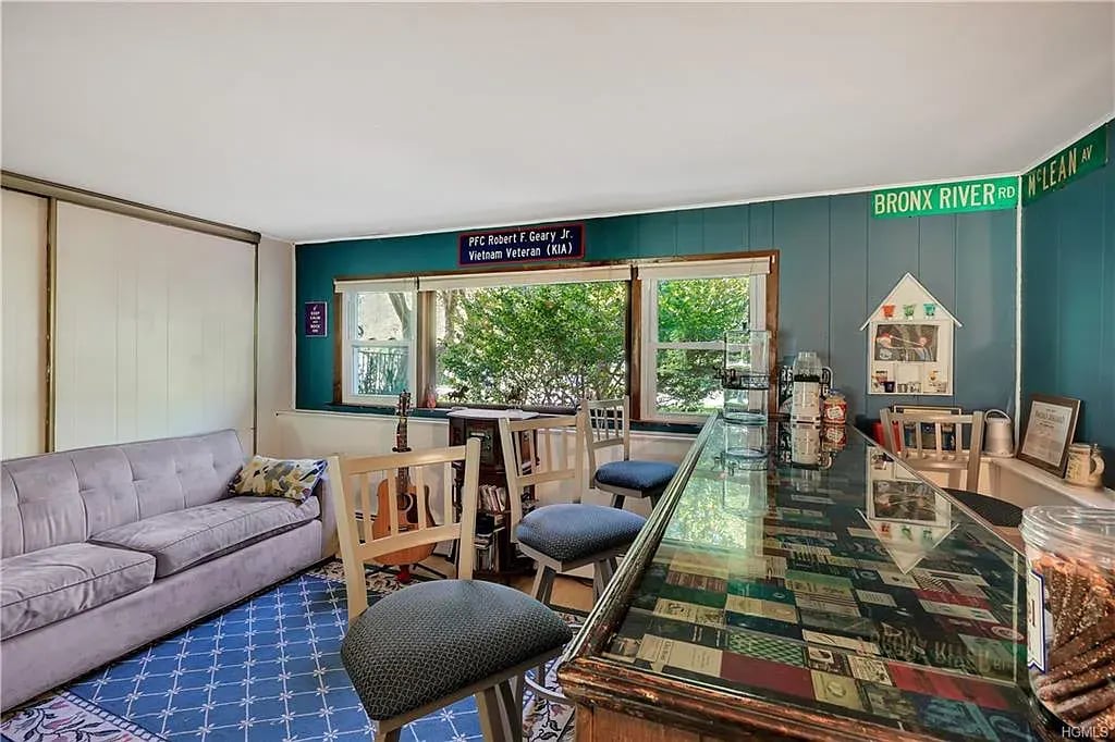 5 Van Gogh Ln