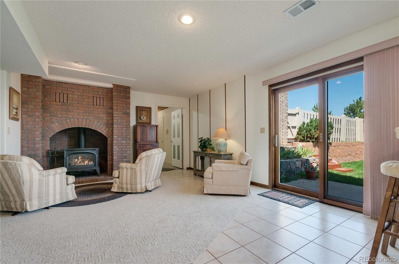 7328 Hawks Nest Trl
