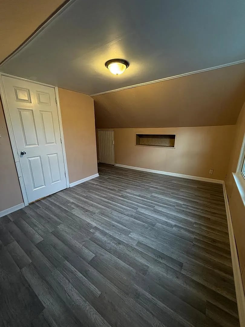 130 N Huffman