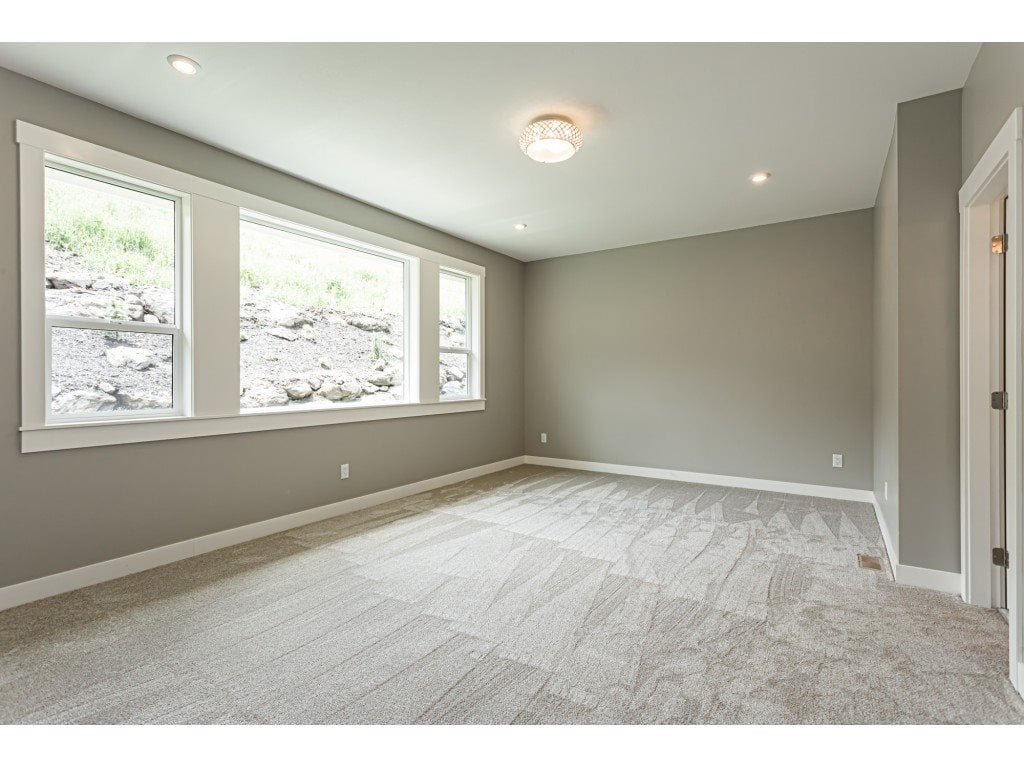 32-8295 Nixon Rd