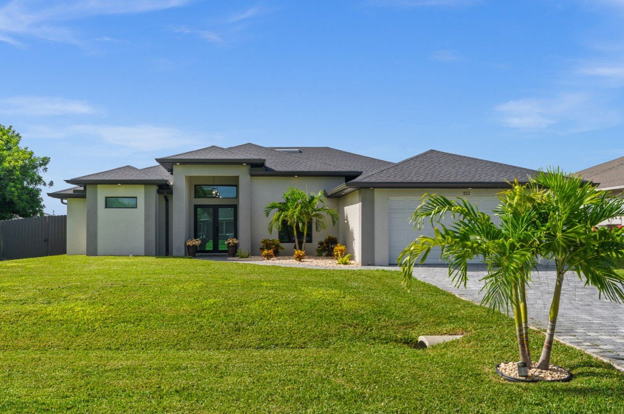 322 NW 5TH St, Cape Coral