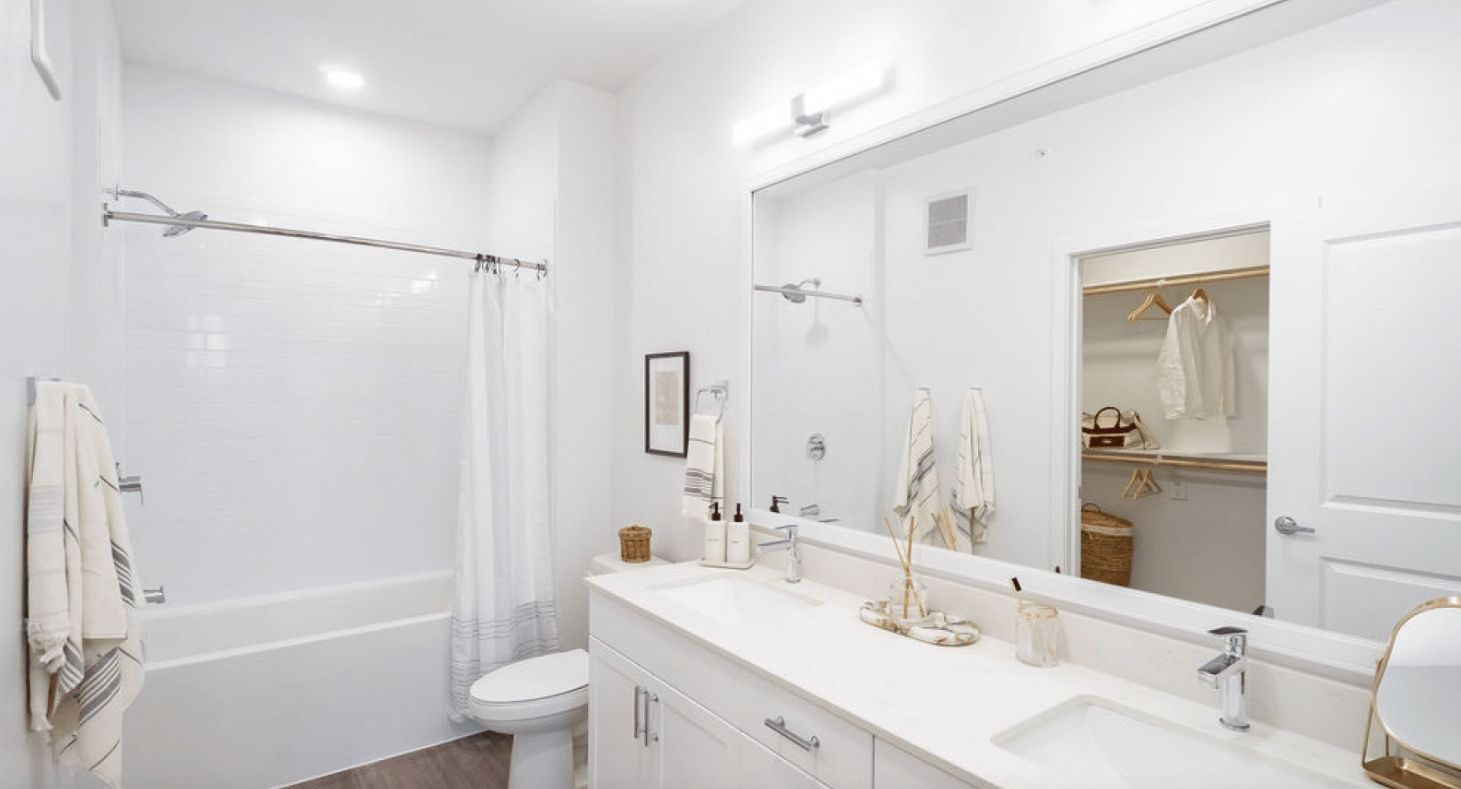 Lease Now & Receive Up To 8 Weeks FREE On Base Rent + An Additional $2,500 Gift Card!