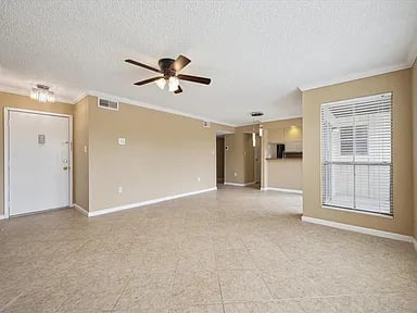 1500 Bay Area Blvd #422