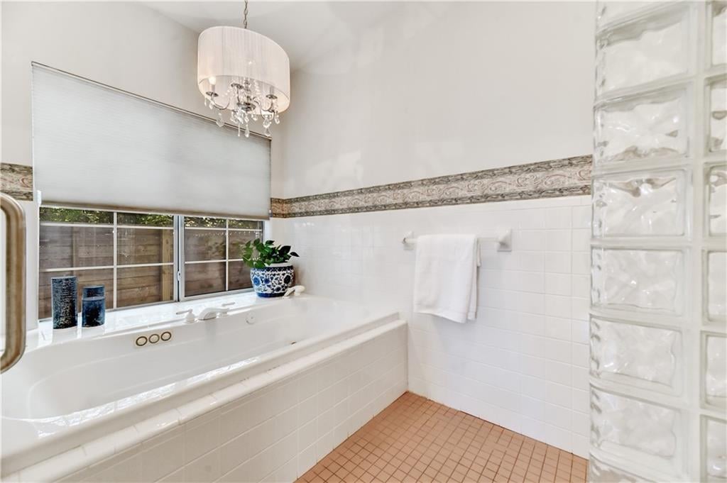 5600 N Scout Island Cir