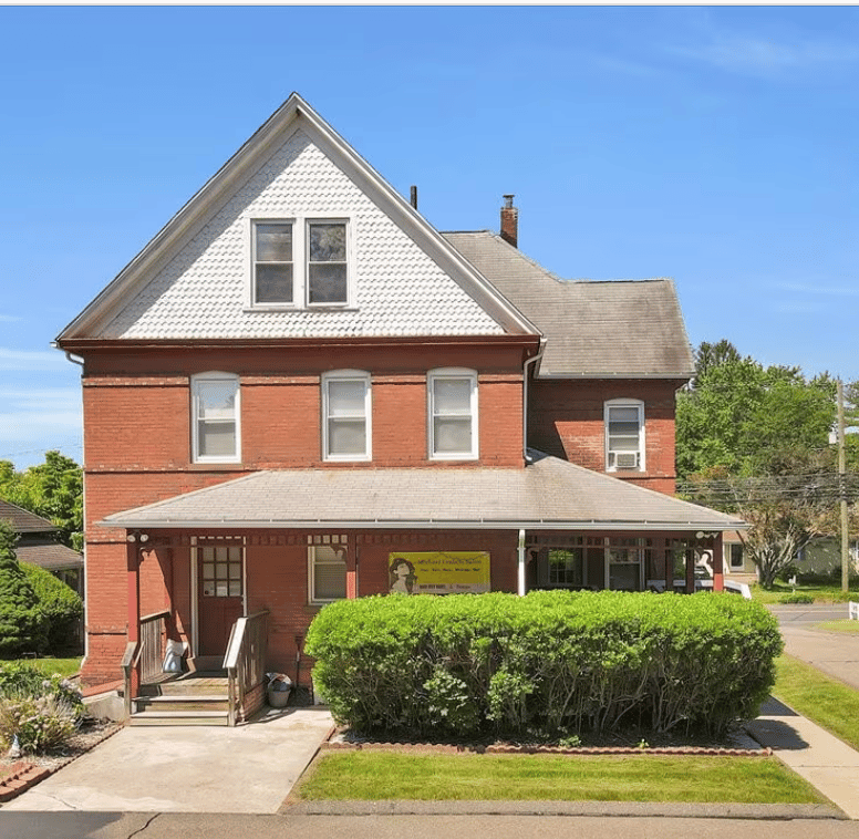 834 Newfield Street, Middletown