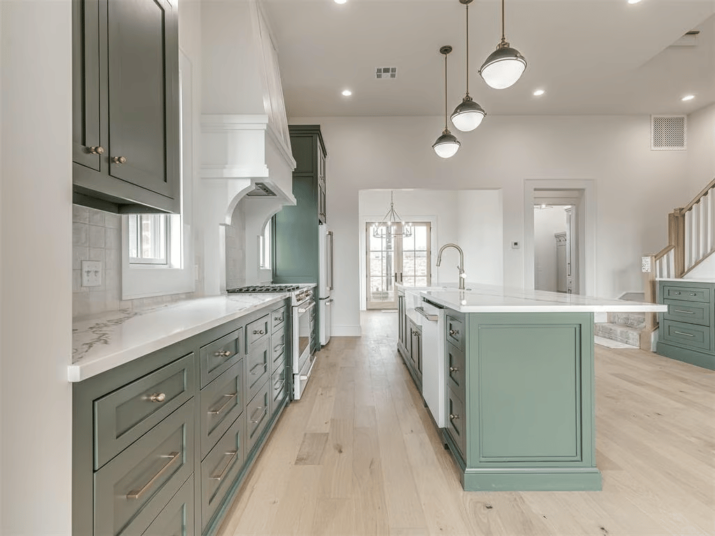 The Ultimate Lakefront Retreat on Water Street – Carlton Landing, Oklahoma - Wyatt Poindexter - The Agency