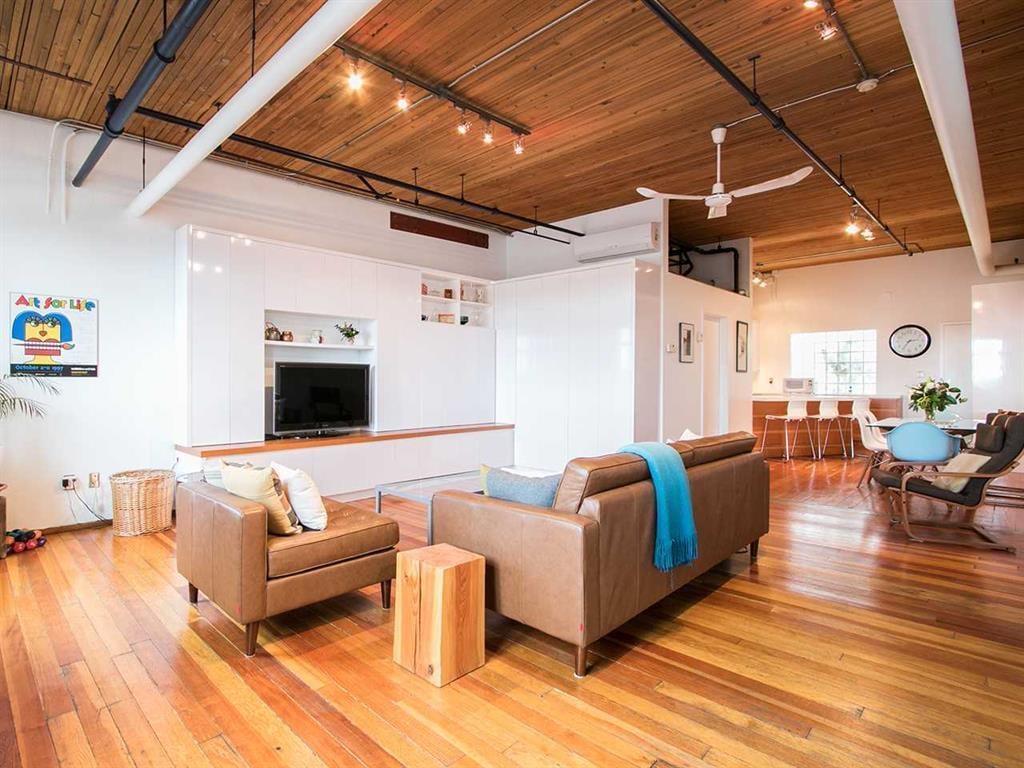 325-2556 E Hastings St