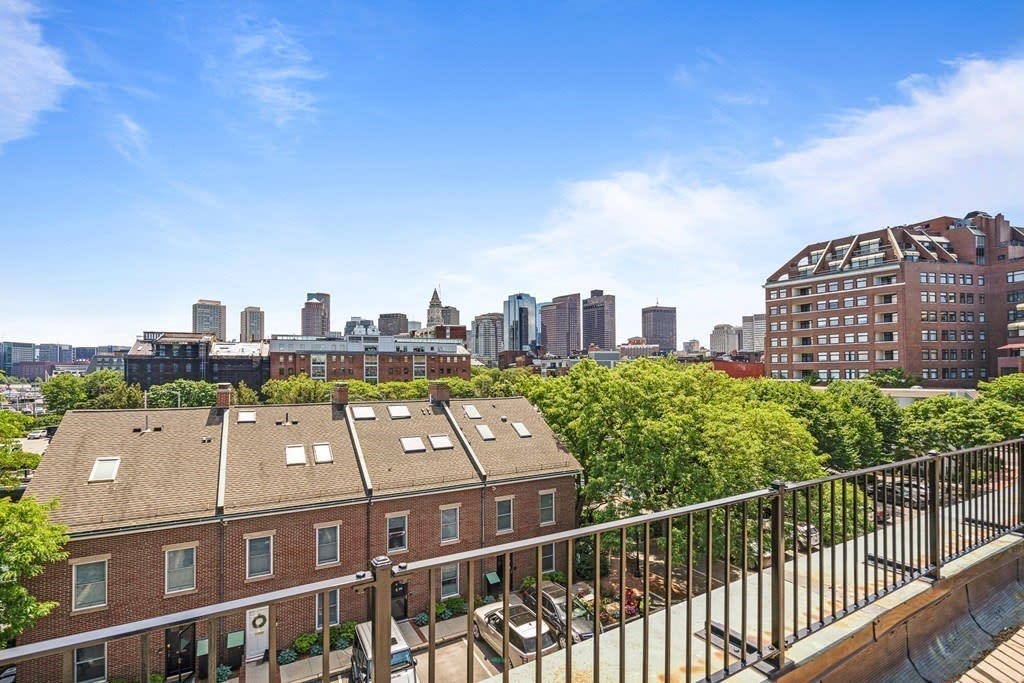 343 Commercial St, #104