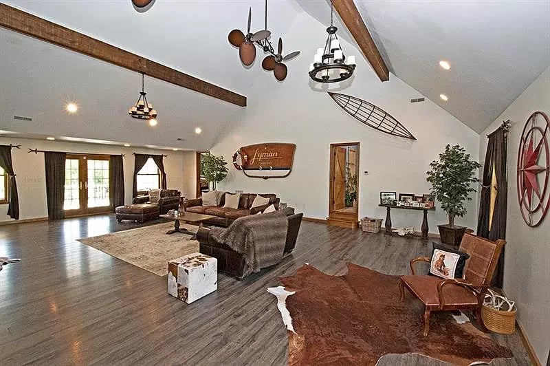 104 Rea Rd