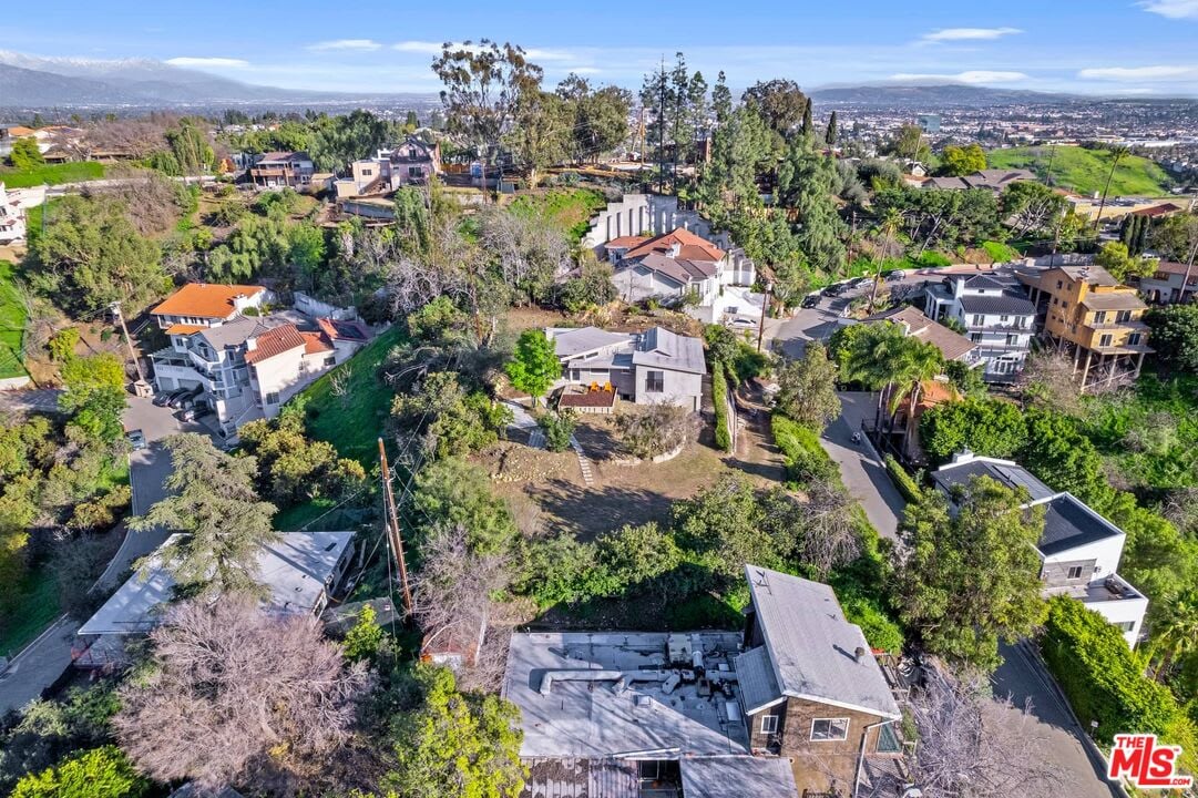 The Karl Howenstein Residence in Pasadena