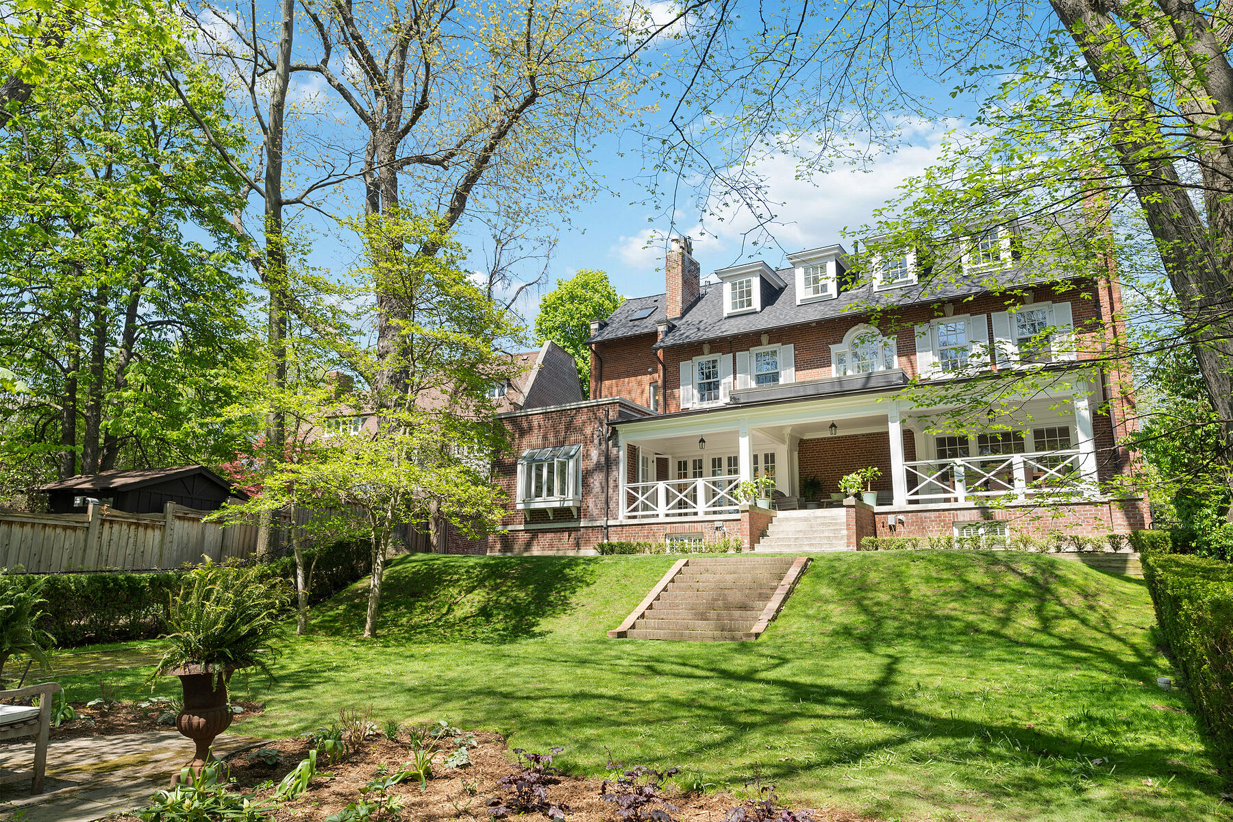 3 Clarendon Crescent