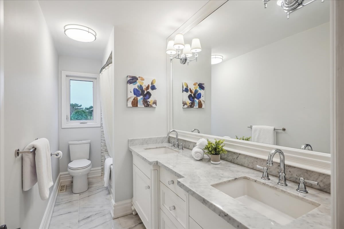 Fairway Hills Beauty 