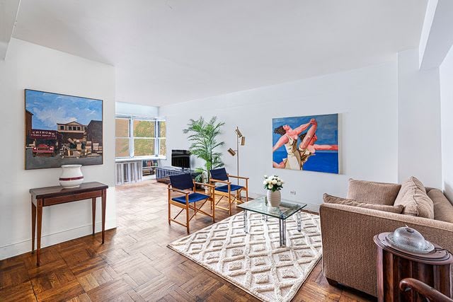 11 5th Ave, Unit 3A