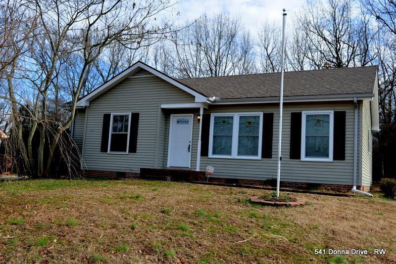 541 Donna Dr