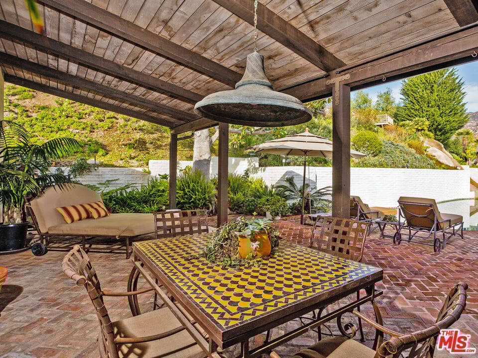22251 Carbon Mesa Road